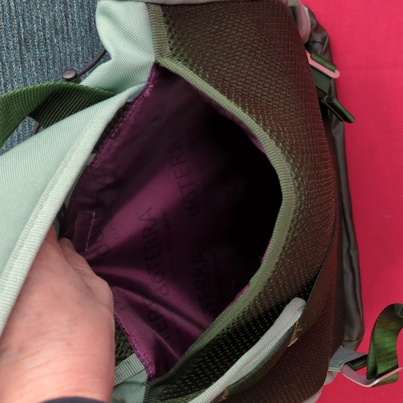 doTERRA Green Backpack Sustainable, Recycled Construction For Kitty Rescue! - Picture 9 of 12